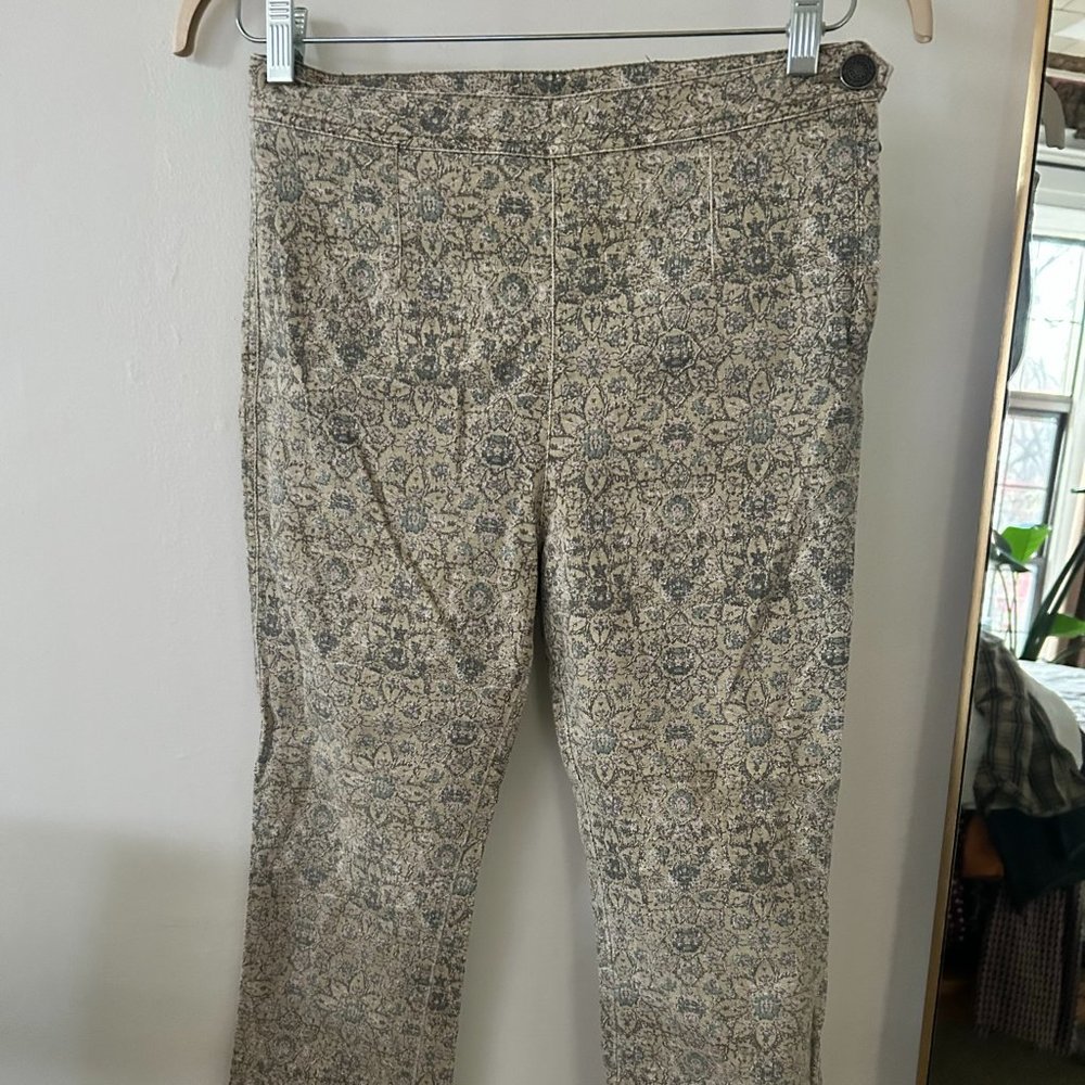 Urban Outfitters Cropped Floral Denim Pants (Size 6)